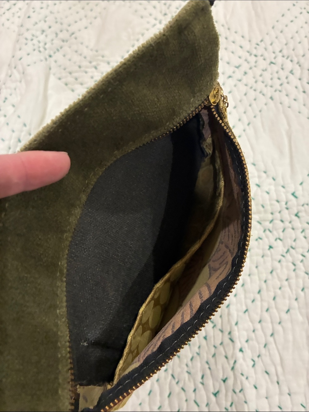 Olive Green Velvet Crossbody Bag with Floral Pocket - Picture 4 of 11
